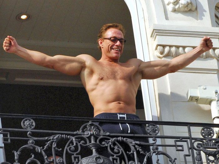 1297720491_jean_claude_van_damme_02.jpg